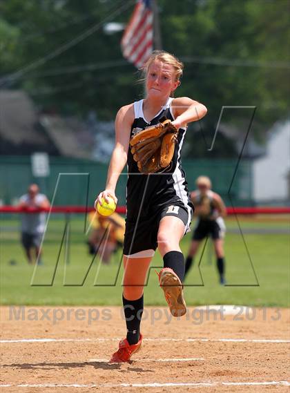 Thumbnail 1 in Curwensville vs Redbank Valley (PIAA District IX Class AA Final) photogallery.