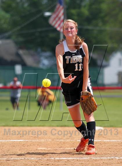 Thumbnail 1 in Curwensville vs Redbank Valley (PIAA District IX Class AA Final) photogallery.