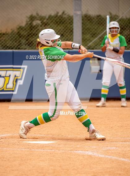 Thumbnail 2 in Holtville vs. Calexico (CIF SDS Division 4 Finals) photogallery.