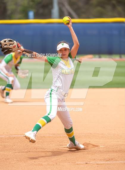 Thumbnail 2 in Holtville vs. Calexico (CIF SDS Division 4 Finals) photogallery.