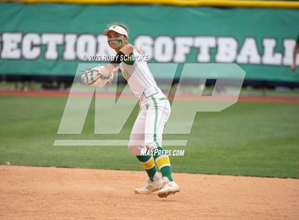 Thumbnail 1 in Holtville vs. Calexico (CIF SDS Division 4 Finals) photogallery.