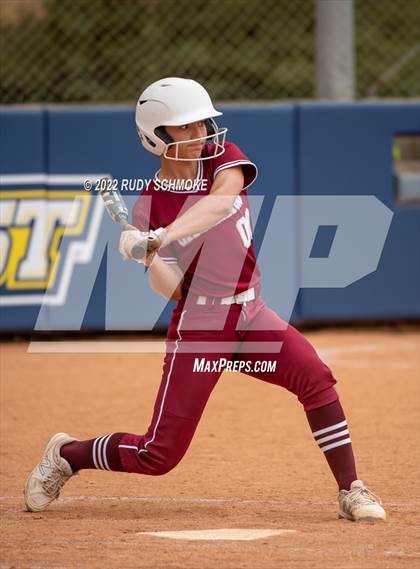 Thumbnail 3 in Holtville vs. Calexico (CIF SDS Division 4 Finals) photogallery.