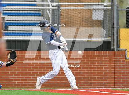 Thumbnail 1 in Barbe @ Sulphur photogallery.