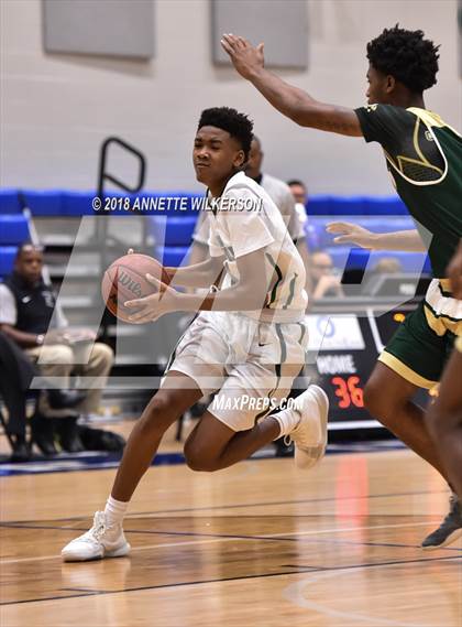 Thumbnail 3 in Tampa Catholic vs. Melbourne Central Catholic (First Academy Shootout) photogallery.