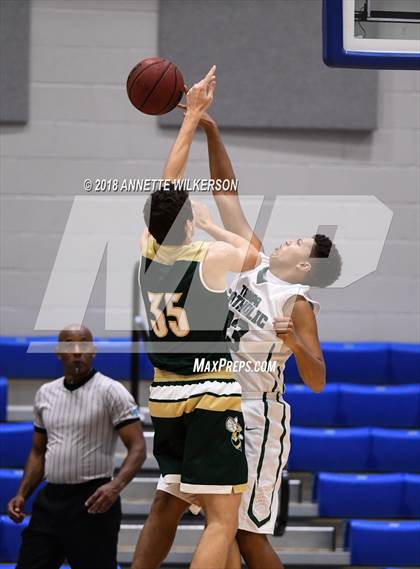 Thumbnail 2 in Tampa Catholic vs. Melbourne Central Catholic (First Academy Shootout) photogallery.