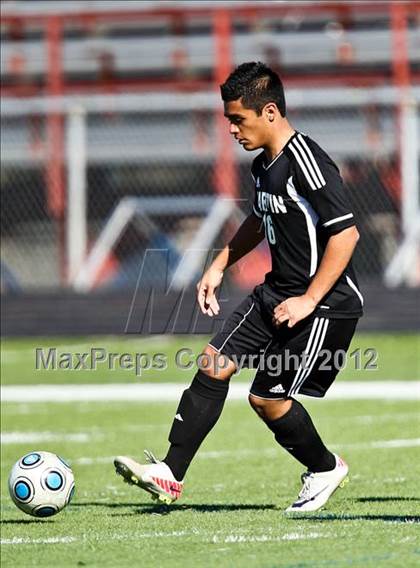 Thumbnail 1 in Martin [James] vs. Lamar (Martin Invitational) photogallery.