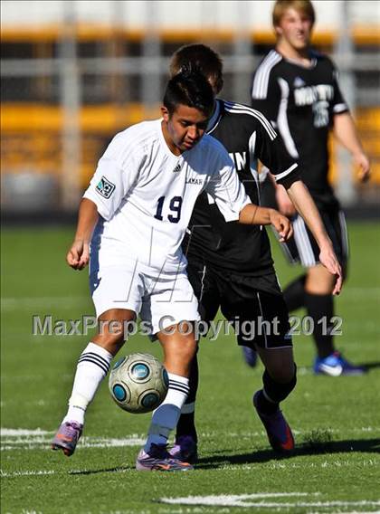 Thumbnail 2 in Martin [James] vs. Lamar (Martin Invitational) photogallery.