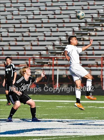 Thumbnail 1 in Martin [James] vs. Lamar (Martin Invitational) photogallery.