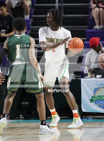 Thumbnail 2 in Briarcrest Christian vs. Blanche Ely (City of Palms Classic) photogallery.