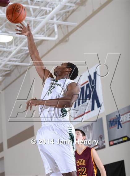 Thumbnail 3 in Simi Valley @ Tahquitz (MaxPreps Holiday Classic) photogallery.