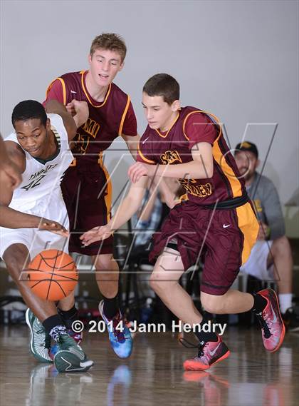 Thumbnail 2 in Simi Valley @ Tahquitz (MaxPreps Holiday Classic) photogallery.