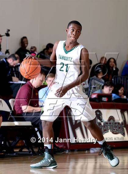 Thumbnail 3 in Simi Valley @ Tahquitz (MaxPreps Holiday Classic) photogallery.
