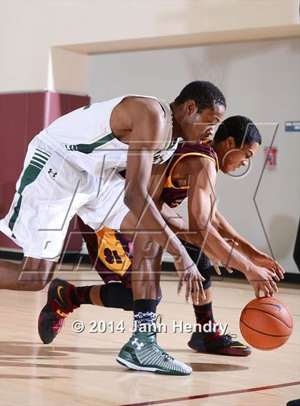 Thumbnail 1 in Simi Valley @ Tahquitz (MaxPreps Holiday Classic) photogallery.