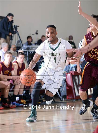 Thumbnail 3 in Simi Valley @ Tahquitz (MaxPreps Holiday Classic) photogallery.