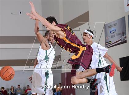 Thumbnail 3 in Simi Valley @ Tahquitz (MaxPreps Holiday Classic) photogallery.