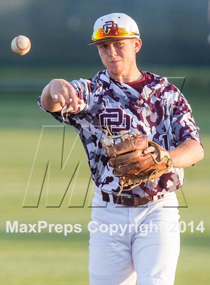 Thumbnail 1 in Red Oak vs. Mansfield Legacy (UIL 4A Region 2 Quarterfinal Playoff) photogallery.