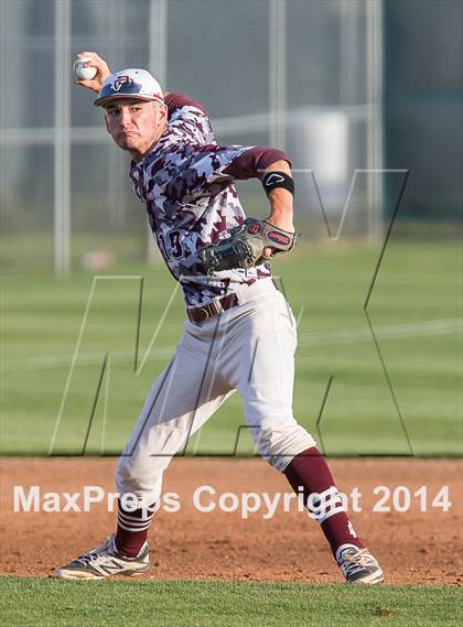 Thumbnail 2 in Red Oak vs. Mansfield Legacy (UIL 4A Region 2 Quarterfinal Playoff) photogallery.