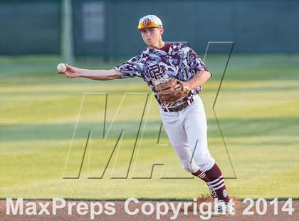 Thumbnail 2 in Red Oak vs. Mansfield Legacy (UIL 4A Region 2 Quarterfinal Playoff) photogallery.