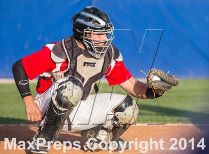 Thumbnail 1 in Red Oak vs. Mansfield Legacy (UIL 4A Region 2 Quarterfinal Playoff) photogallery.