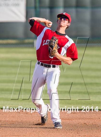 Thumbnail 3 in Red Oak vs. Mansfield Legacy (UIL 4A Region 2 Quarterfinal Playoff) photogallery.