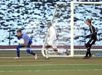 Thumbnail 1 in Maloney @ Hand (CIAC Class L Final) photogallery.