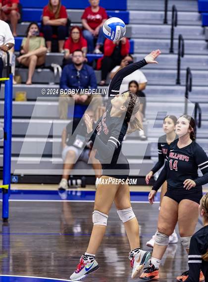 Thumbnail 1 in Hanford @ Sanger West photogallery.