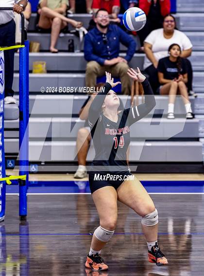 Thumbnail 2 in Hanford @ Sanger West photogallery.