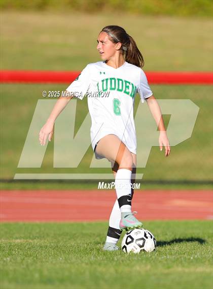 Thumbnail 1 in Bishop Ludden vs Pulaski photogallery.