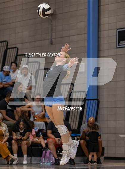 Thumbnail 3 in Marana @ Mica Mountain photogallery.