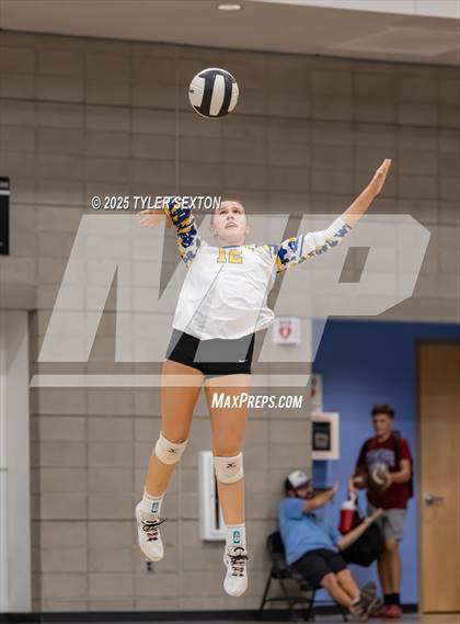 Thumbnail 2 in Marana @ Mica Mountain photogallery.