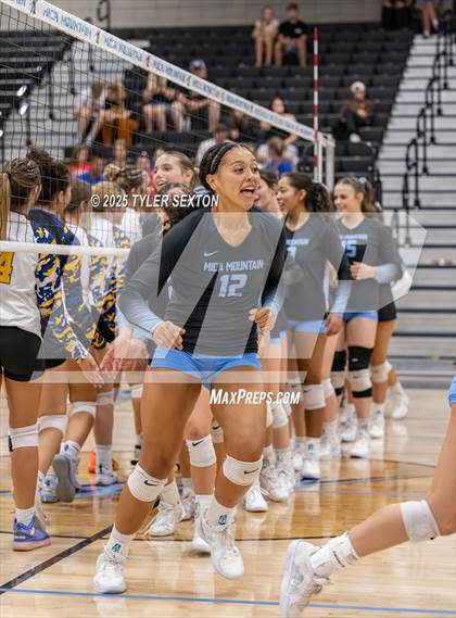 Thumbnail 1 in Marana @ Mica Mountain photogallery.