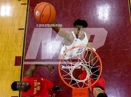 Thumbnail 1 in La Lumiere vs. Oak Hill Academy (GEICO National Tournament Semifinal) photogallery.