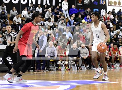 Thumbnail 3 in La Lumiere vs. Oak Hill Academy (GEICO National Tournament Semifinal) photogallery.