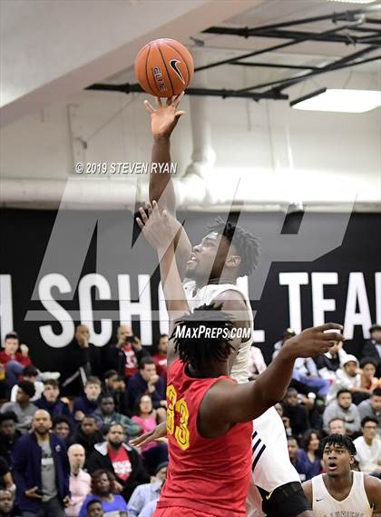 Thumbnail 3 in La Lumiere vs. Oak Hill Academy (GEICO National Tournament Semifinal) photogallery.