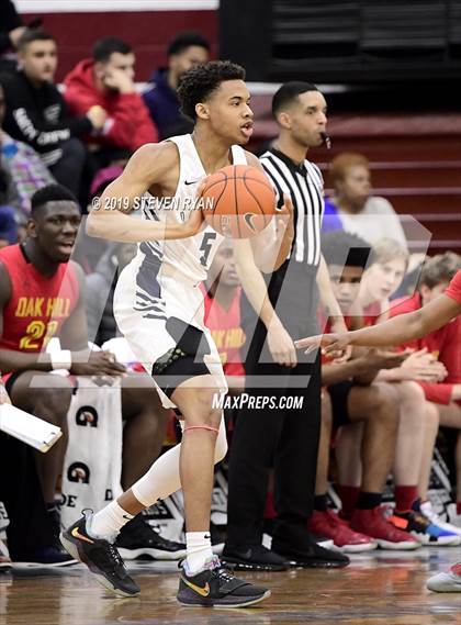 Thumbnail 2 in La Lumiere vs. Oak Hill Academy (GEICO National Tournament Semifinal) photogallery.