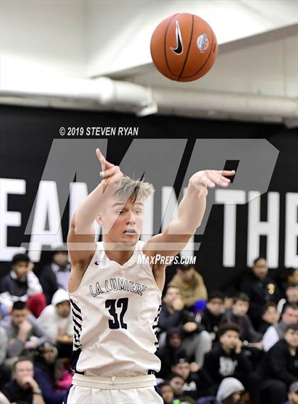 Thumbnail 1 in La Lumiere vs. Oak Hill Academy (GEICO National Tournament Semifinal) photogallery.