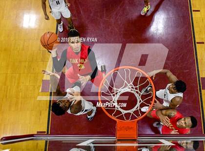 Thumbnail 2 in La Lumiere vs. Oak Hill Academy (GEICO National Tournament Semifinal) photogallery.