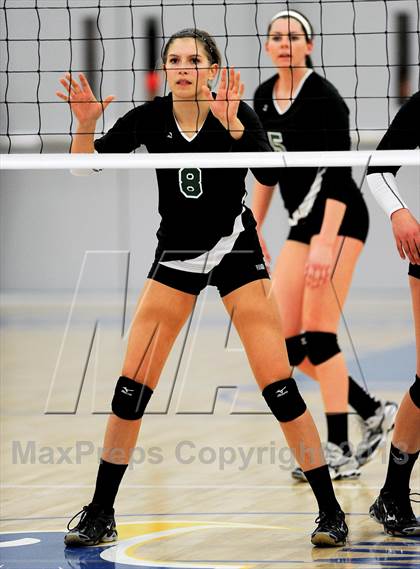 Thumbnail 1 in Granite Bay vs. Los Alamitos (CIF State D1 Final) photogallery.