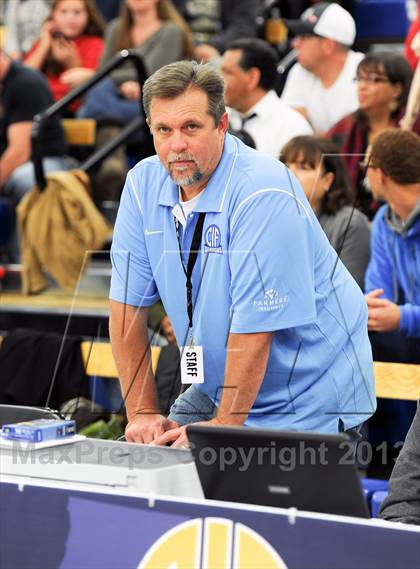 Thumbnail 1 in Granite Bay vs. Los Alamitos (CIF State D1 Final) photogallery.