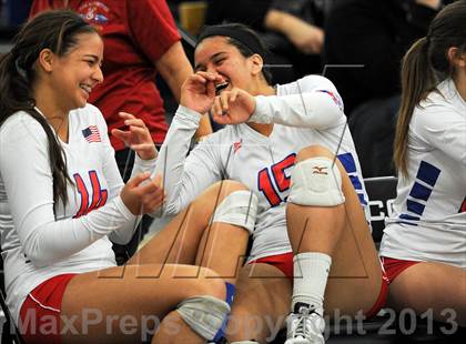 Thumbnail 3 in Granite Bay vs. Los Alamitos (CIF State D1 Final) photogallery.