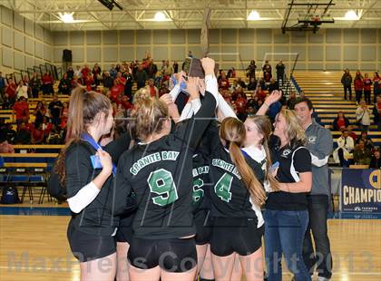 Thumbnail 1 in Granite Bay vs. Los Alamitos (CIF State D1 Final) photogallery.