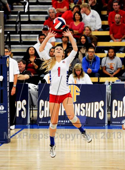 Thumbnail 1 in Granite Bay vs. Los Alamitos (CIF State D1 Final) photogallery.