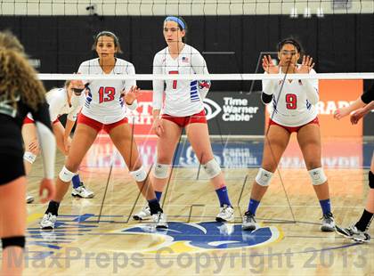 Thumbnail 2 in Granite Bay vs. Los Alamitos (CIF State D1 Final) photogallery.
