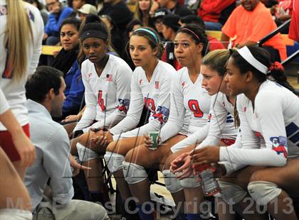 Thumbnail 1 in Granite Bay vs. Los Alamitos (CIF State D1 Final) photogallery.