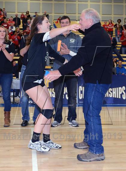 Thumbnail 3 in Granite Bay vs. Los Alamitos (CIF State D1 Final) photogallery.