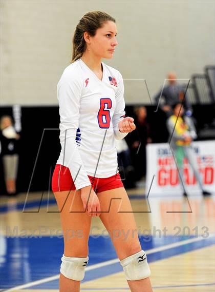 Thumbnail 2 in Granite Bay vs. Los Alamitos (CIF State D1 Final) photogallery.