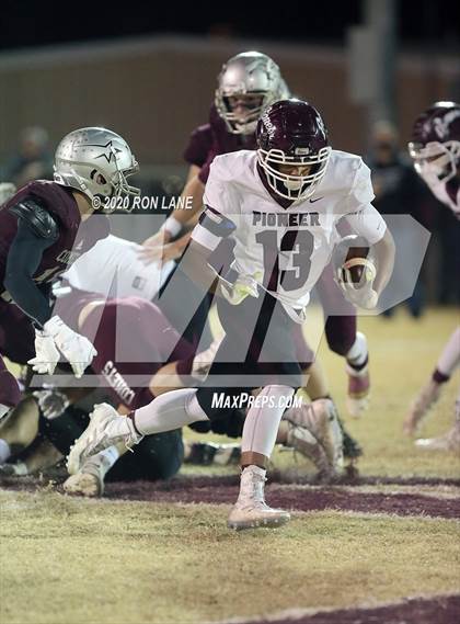 Thumbnail 3 in Pioneer-Pleasant Vale @ Velma-Alma (OSSAA Class B - Quarterfinal Playoff) photogallery.