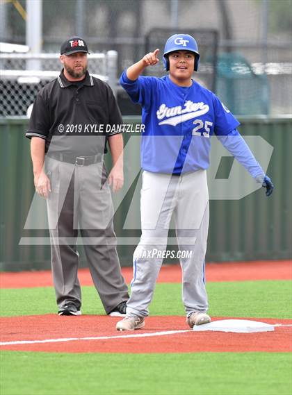 Thumbnail 2 in Gunter vs Palmer (UIL 3A Region 2 Area Playoff) photogallery.