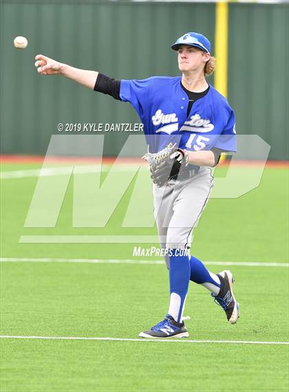 Thumbnail 3 in Gunter vs Palmer (UIL 3A Region 2 Area Playoff) photogallery.