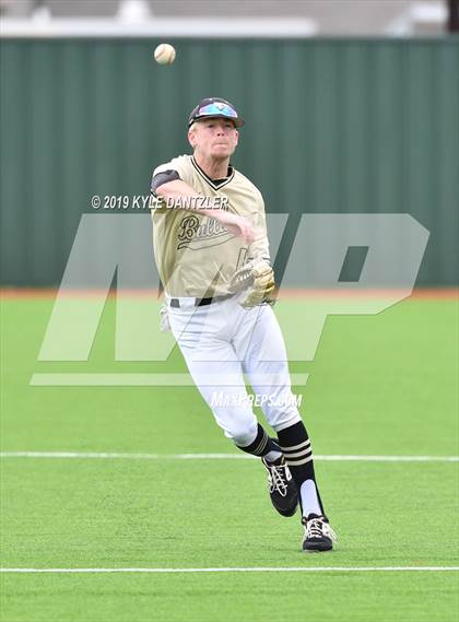 Thumbnail 1 in Gunter vs Palmer (UIL 3A Region 2 Area Playoff) photogallery.